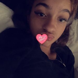 Meet your Posher, Maelisa